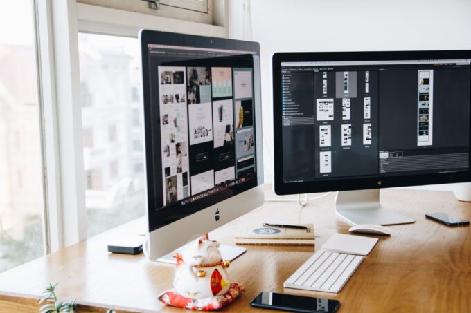 Dual monitor work setup
